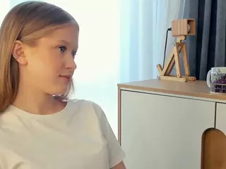 AinsleyBurnard's Live Sex Cam Show
