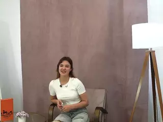 CweneHanks's Live Sex Cam Show
