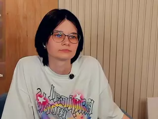 DieraConnett's Live Sex Cam Show