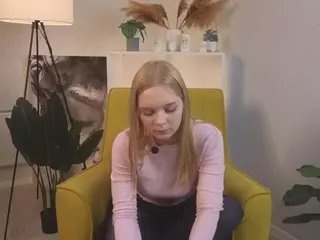 GlennaHartford's Live Sex Cam Show