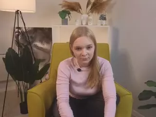 GlennaHartford's Live Sex Cam Show