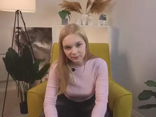 GlennaHartford's Live Sex Cam Show