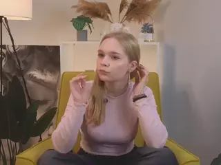 GlennaHartford's Live Sex Cam Show