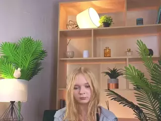 GlennaHartford's Live Sex Cam Show