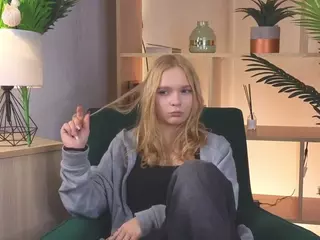 GlennaHartford's Live Sex Cam Show