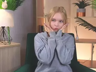 GlennaHartford's Live Sex Cam Show