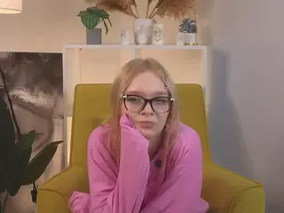 GlennaHartford's Live Sex Cam Show