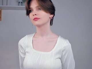 henriettaboggus's CamSoda show and profile