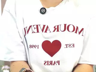 PrimroseEast's Live Sex Cam Show