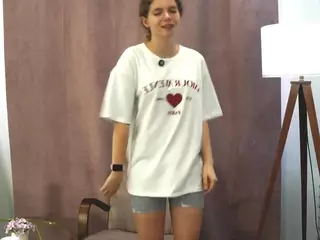 PrimroseEast's Live Sex Cam Show