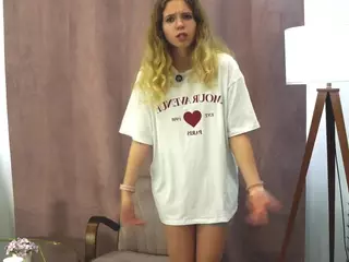 PrimroseEast's Live Sex Cam Show