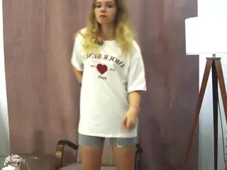 PrimroseEast's Live Sex Cam Show