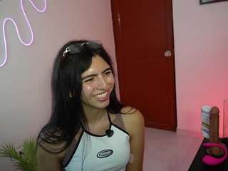 Live cam show with SamyMelo