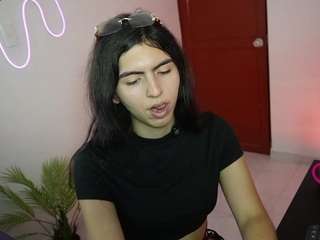 SamyMelo live webcam show