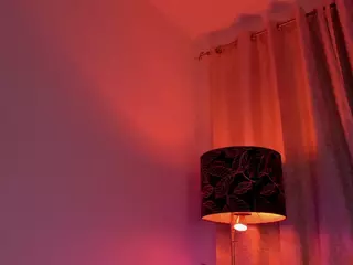 SerraVonde's Live Sex Cam Show