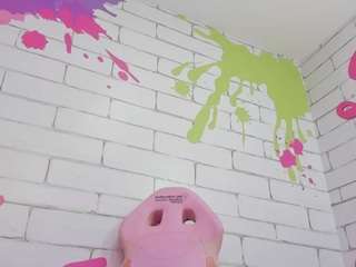 ariamoonn's CamSoda show and profile