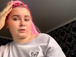 lornahallett Live Webcam on CamSoda