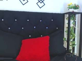  allanahopper chat room