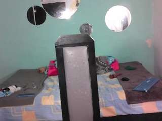 catalella-brown webcam