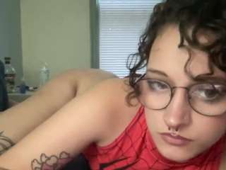 ellieecstasy webcam