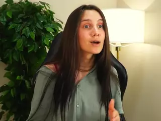 GemmaCompston's Live Sex Cam Show