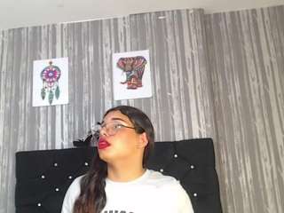  hailey-johnson chat room