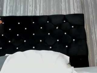hailey-johnson webcam