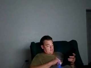  ilikehugeboobs361 chat room