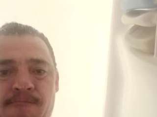 ilikehugeboobs361 webcam