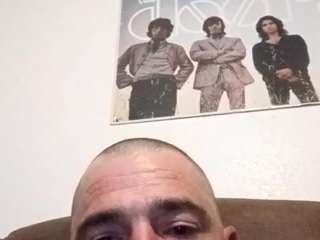 ilikehugeboobs361 webcam