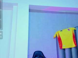 leo-hot23 Live Webcam on CamSoda