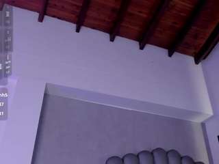 leo-hot23 webcam model