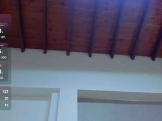 leo-hot23 webcam model