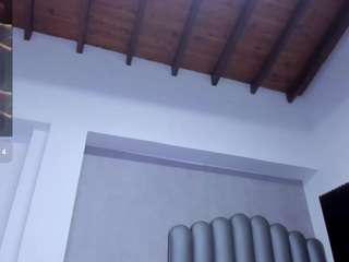 leo-hot23 webcam model