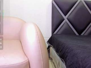 le modèle leo-hot23 est en webcam porno dans un show sur le site camsoda, il possède les tags suivants: anal toys,average,black hair,blowjob,brown eyes,cock rating,handjob,no drinking,no smoking,orgasm,hd