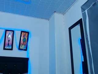 le modèle natashatt est en webcam porno dans un show sur le site camsoda, il possède les tags suivants: brown eyes,brown hair,cumshot,lean,no smoking,orgasm,small tits,spank,tease,white,hd