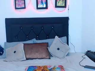 natashatt live cam profile