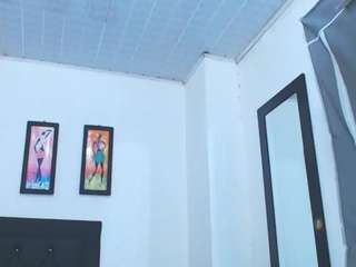 Live cam show with natashatt
