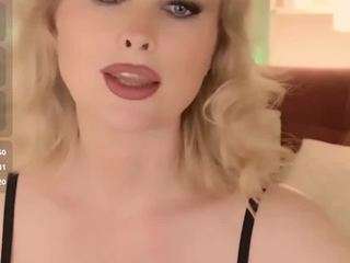 SandraKind live cam preview