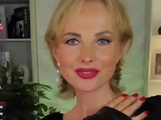SandraKind's Live Sex Cam Show