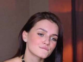 synne-g1ows Live Webcam on CamSoda