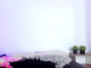 tyra-bankss Live Webcam on CamSoda