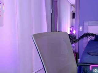 alaiaguerra Live Webcam on CamSoda