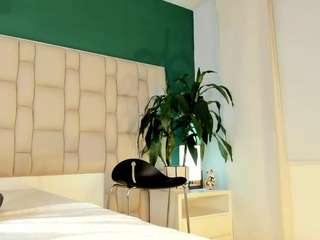 alaiaguerra, tranny webcam model,  years old, on live webcam