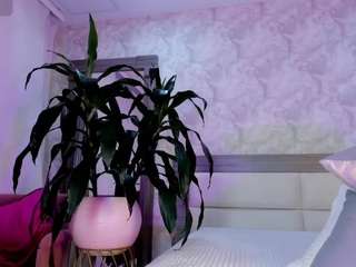 le modèle alaiaguerra est en webcam porno dans un show sur le site camsoda, il possède les tags suivants: anal toys,polish,korean,large tits,lean,milk prostate,mistress,muscular,no drinking,no smoking,orgasm,portuguese,italian,roleplay,romanian,russian,self suck,smoking,spanish,spank