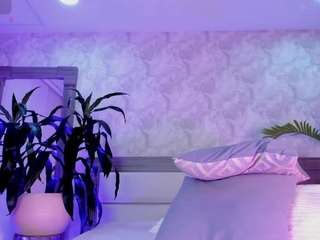 le modèle alaiaguerra est en webcam porno dans un show sur le site camsoda, il possède les tags suivants: anal toys,polish,korean,large tits,lean,milk prostate,mistress,muscular,no drinking,no smoking,orgasm,portuguese,italian,roleplay,romanian,russian,self suck,smoking,spanish,spank