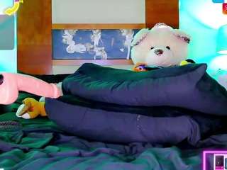 ashley-isabella Live Webcam on CamSoda