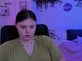 ava-mystic live webcam show