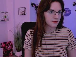 ava-mystic live webcam show