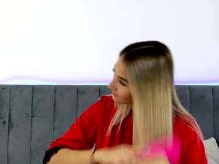 BlondyAnnia